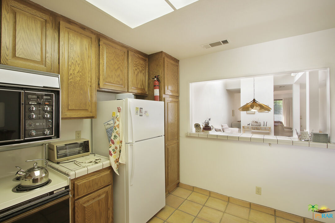 Image 12 for 204 N Hermosa Dr