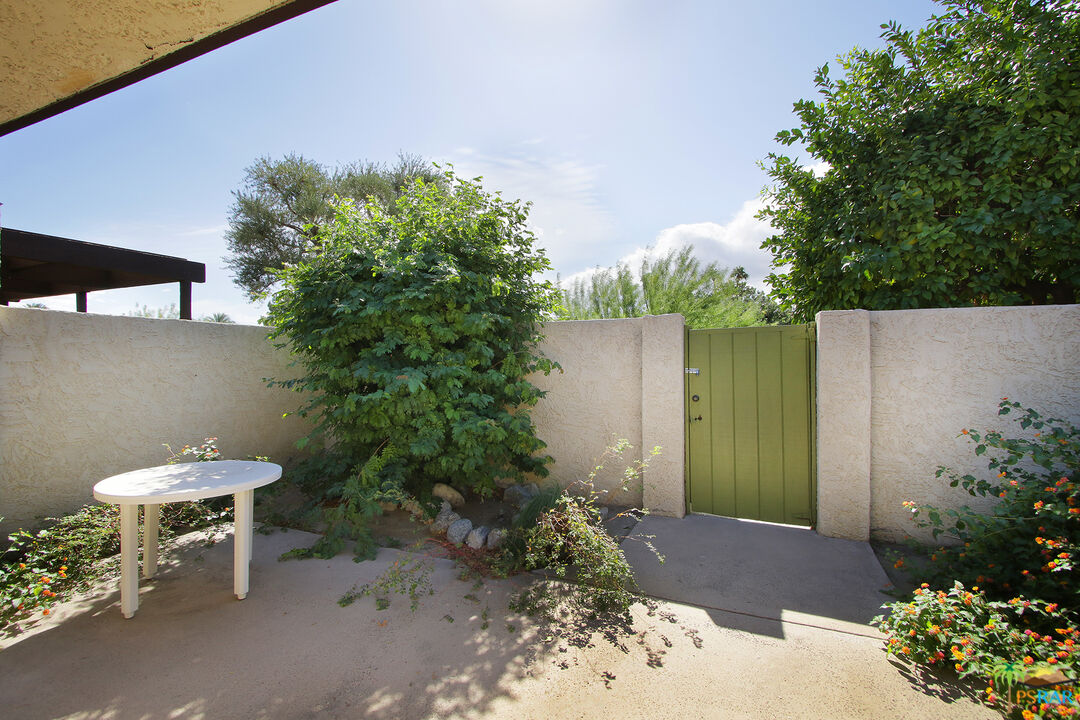 Image 20 for 204 N Hermosa Dr