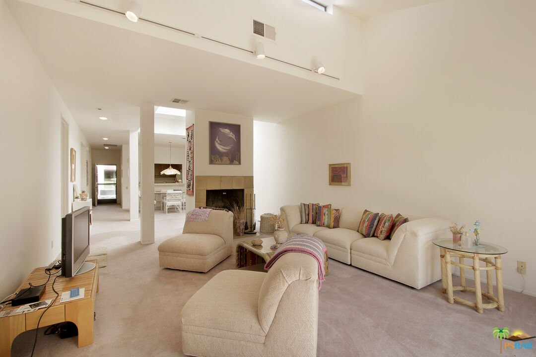 Image 4 for 204 N Hermosa Dr
