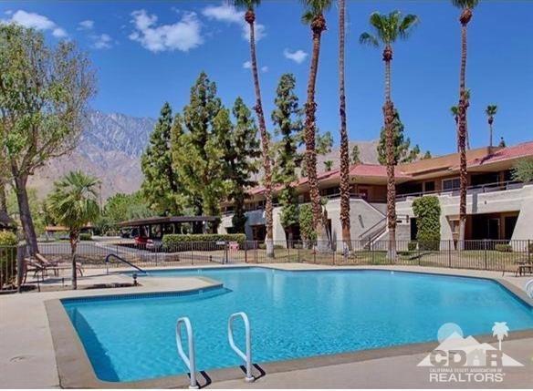 Image Number 1 for 550 villa CT #114 in Palm Springs