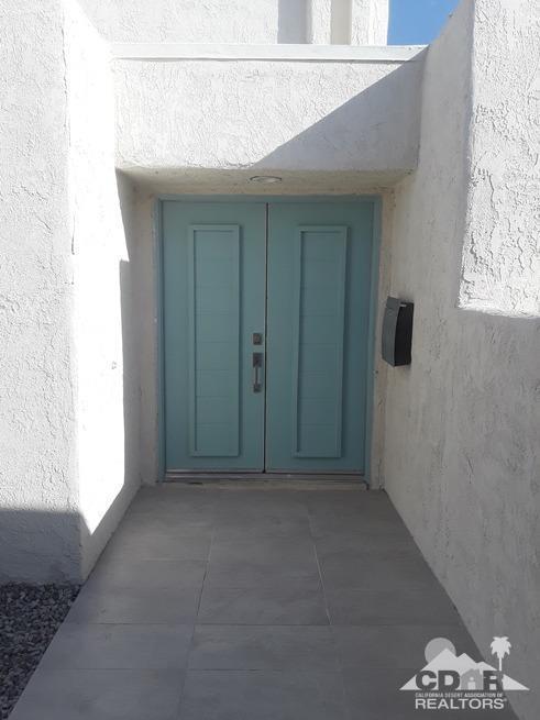 Image Number 1 for 5911  Paradise Plaza in Palm Springs