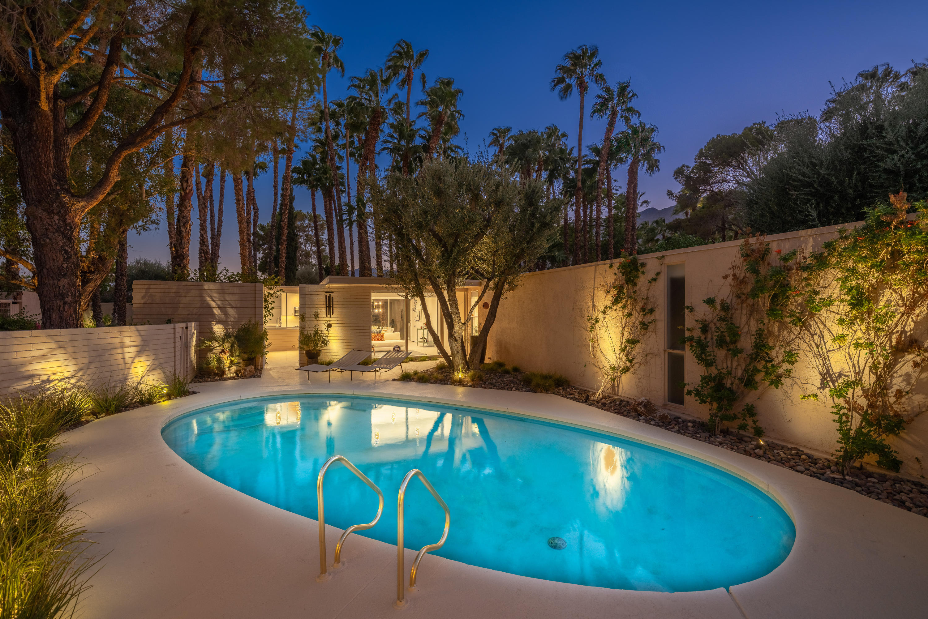 Image Number 1 for 360 Cabrillo RD #113 in Palm Springs