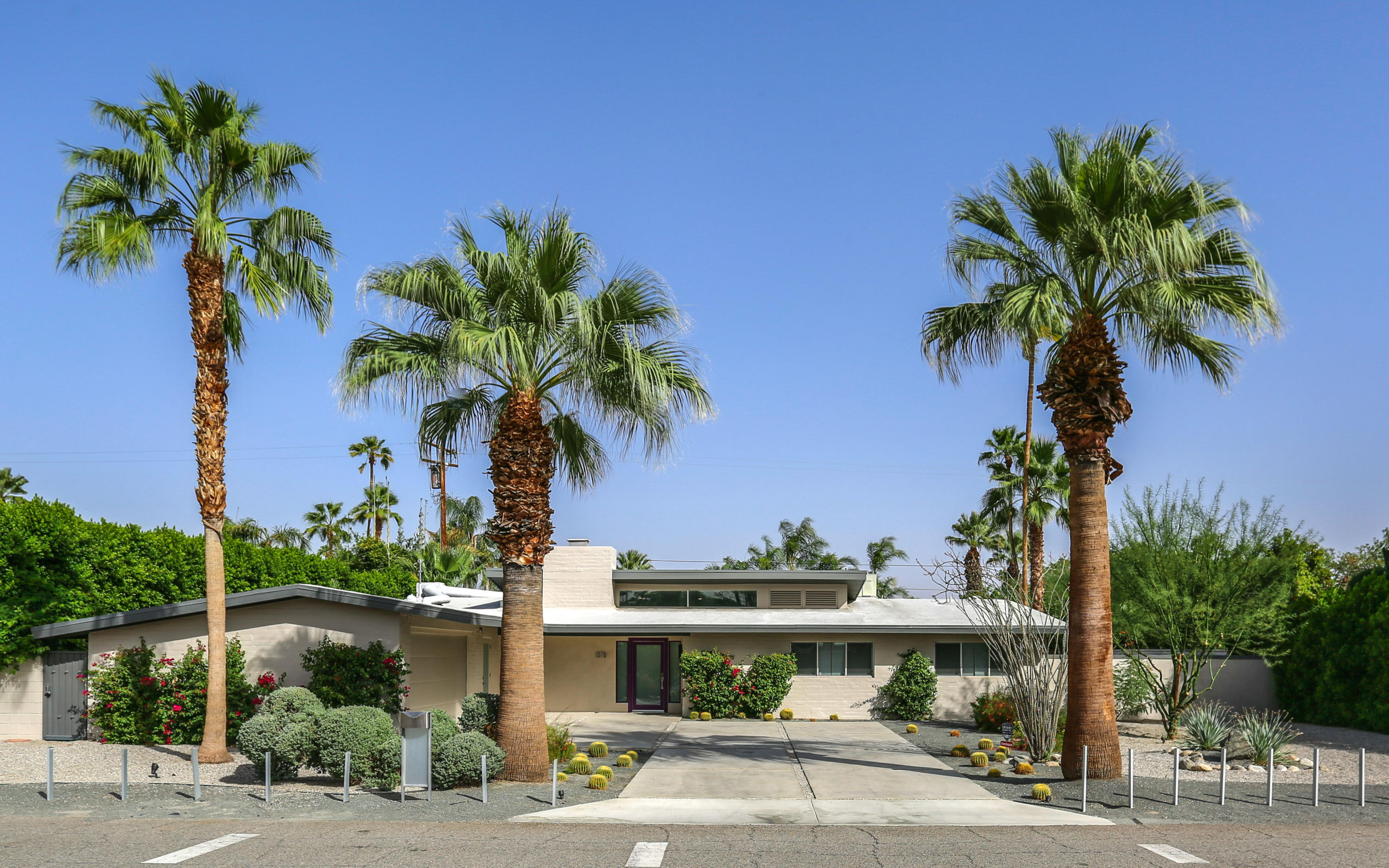 Image Number 1 for 1576 E San Lorenzo Road in Palm Springs