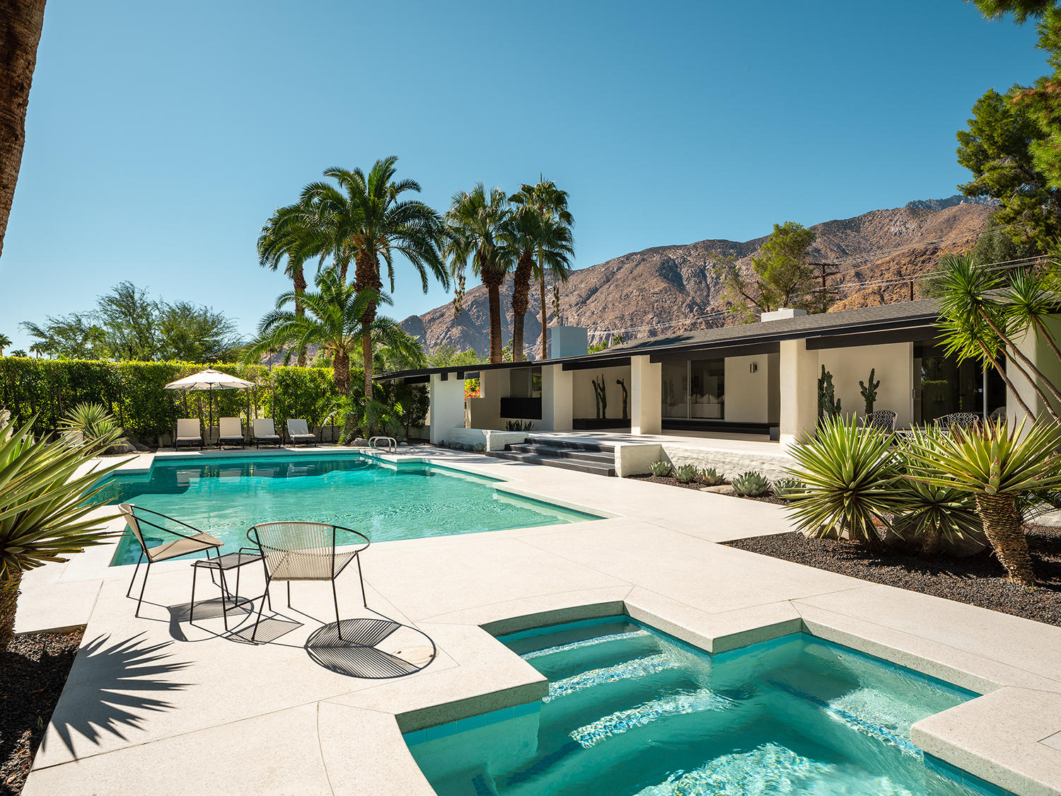 Image Number 1 for 572 W Santa Elena Road in Palm Springs