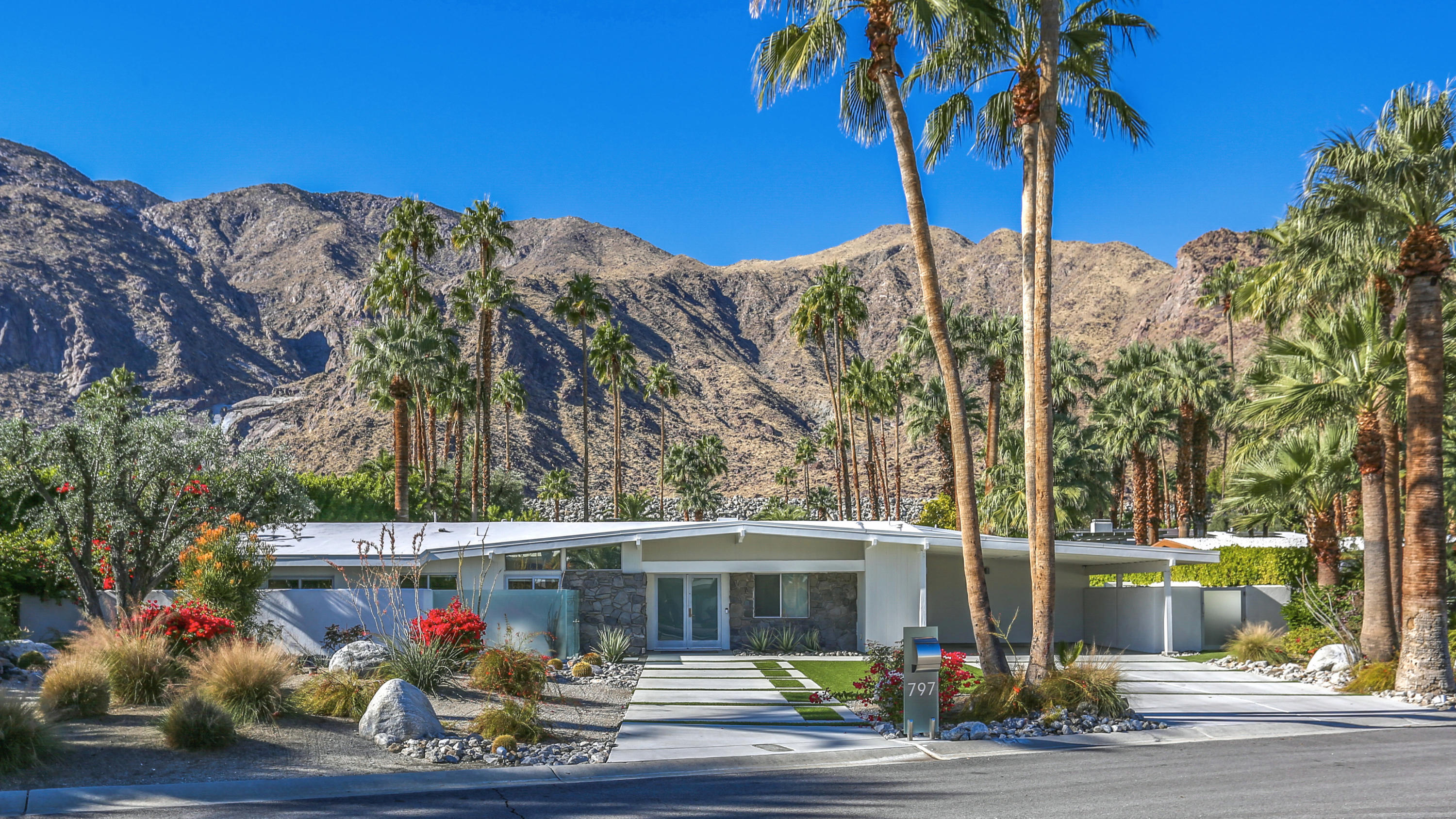 Image Number 1 for 797 N High Road in Palm Springs