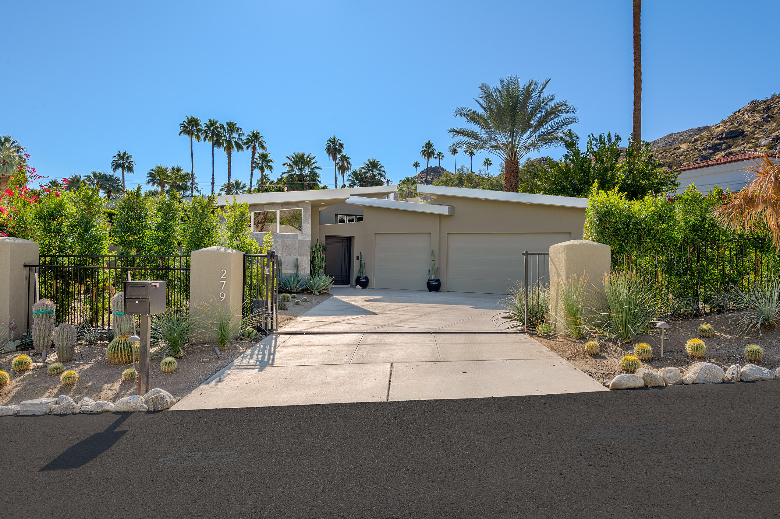 Image Number 1 for 279 W Camino Alturas in Palm Springs