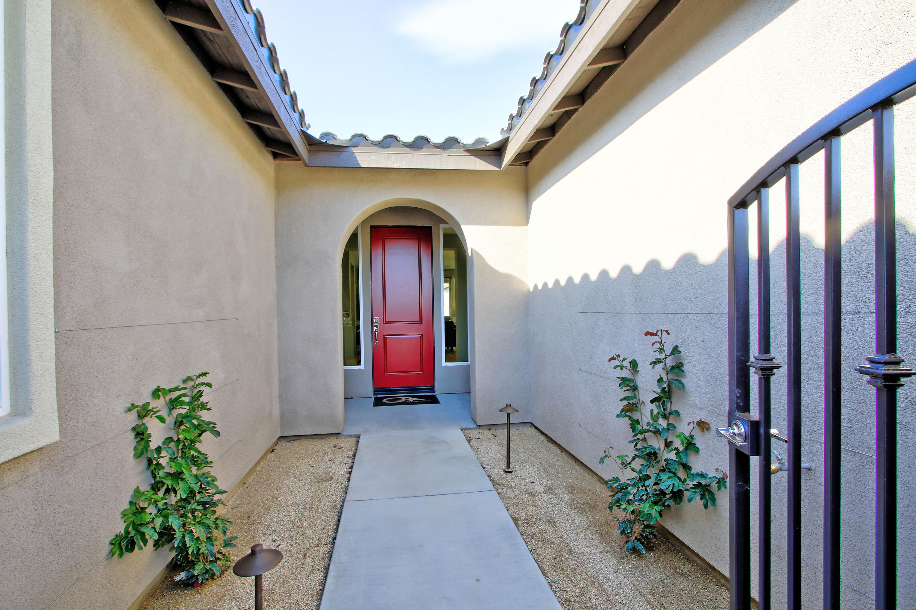 Image Number 1 for 30255 Avenida Los Ninos in Cathedral City