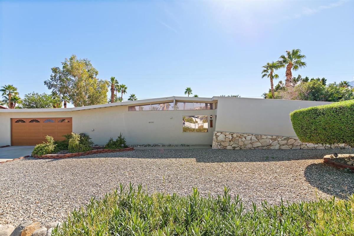 Image Number 1 for 2325 E Rogers Road in Palm Springs