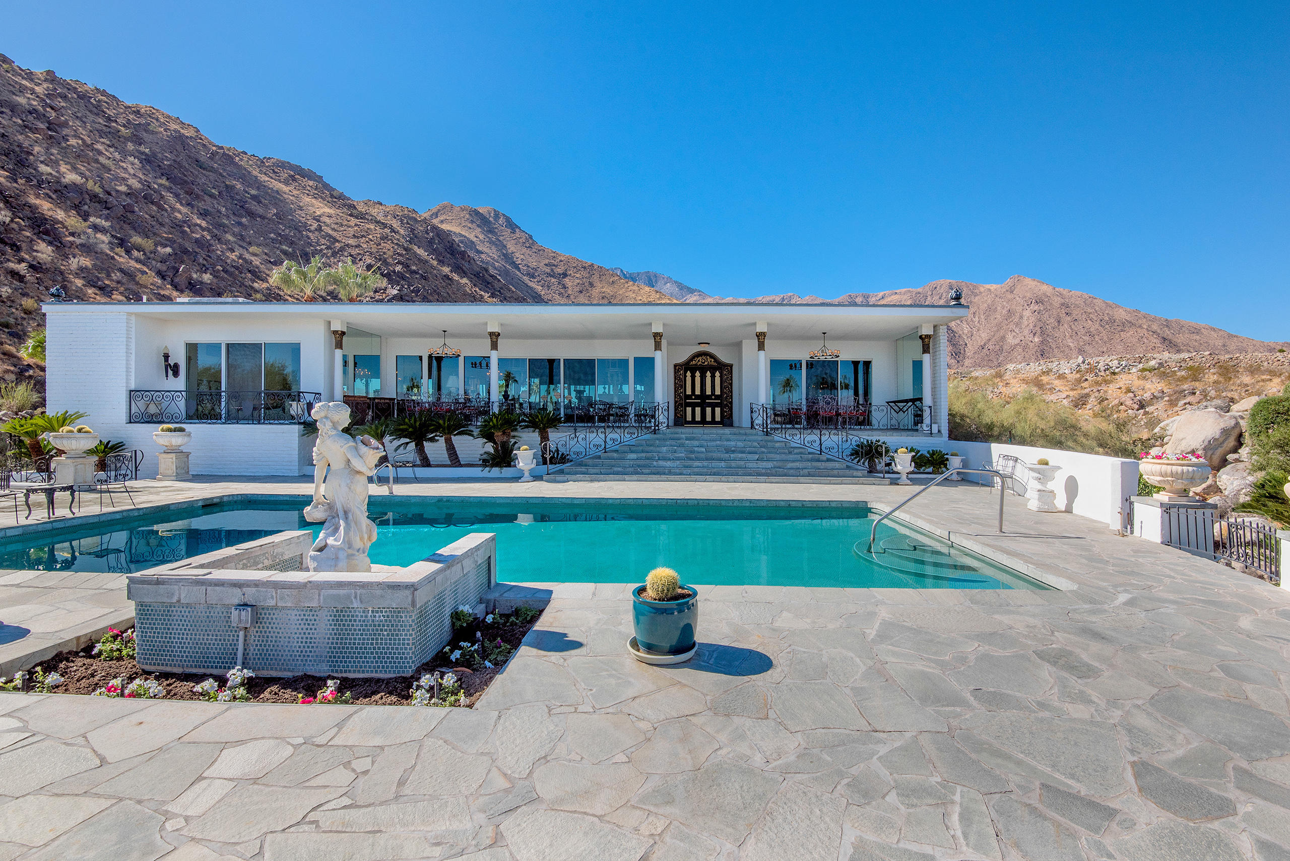 Image Number 1 for 1090 W Cielo Drive in Palm Springs