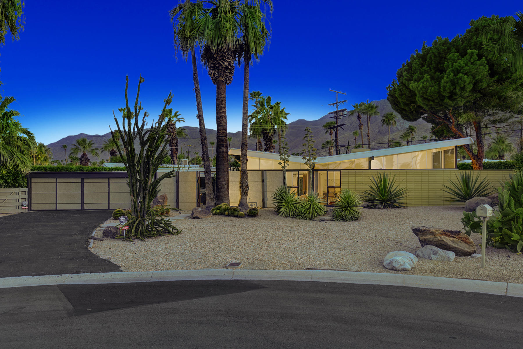 Image Number 1 for 1865 Apache Circle in Palm Springs