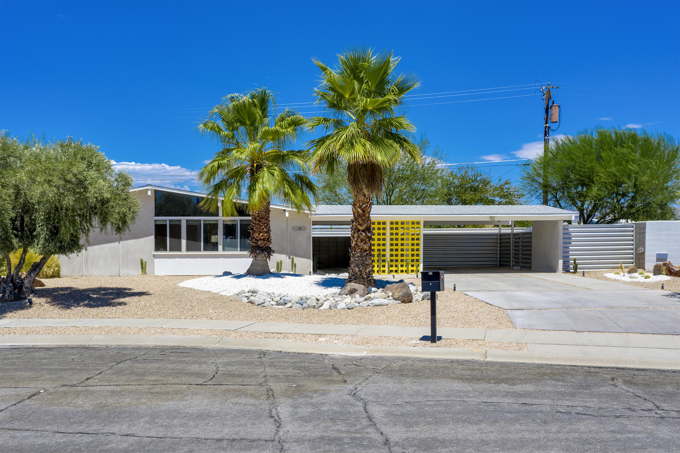 Image Number 1 for 1080 E Adobe Way in Palm Springs