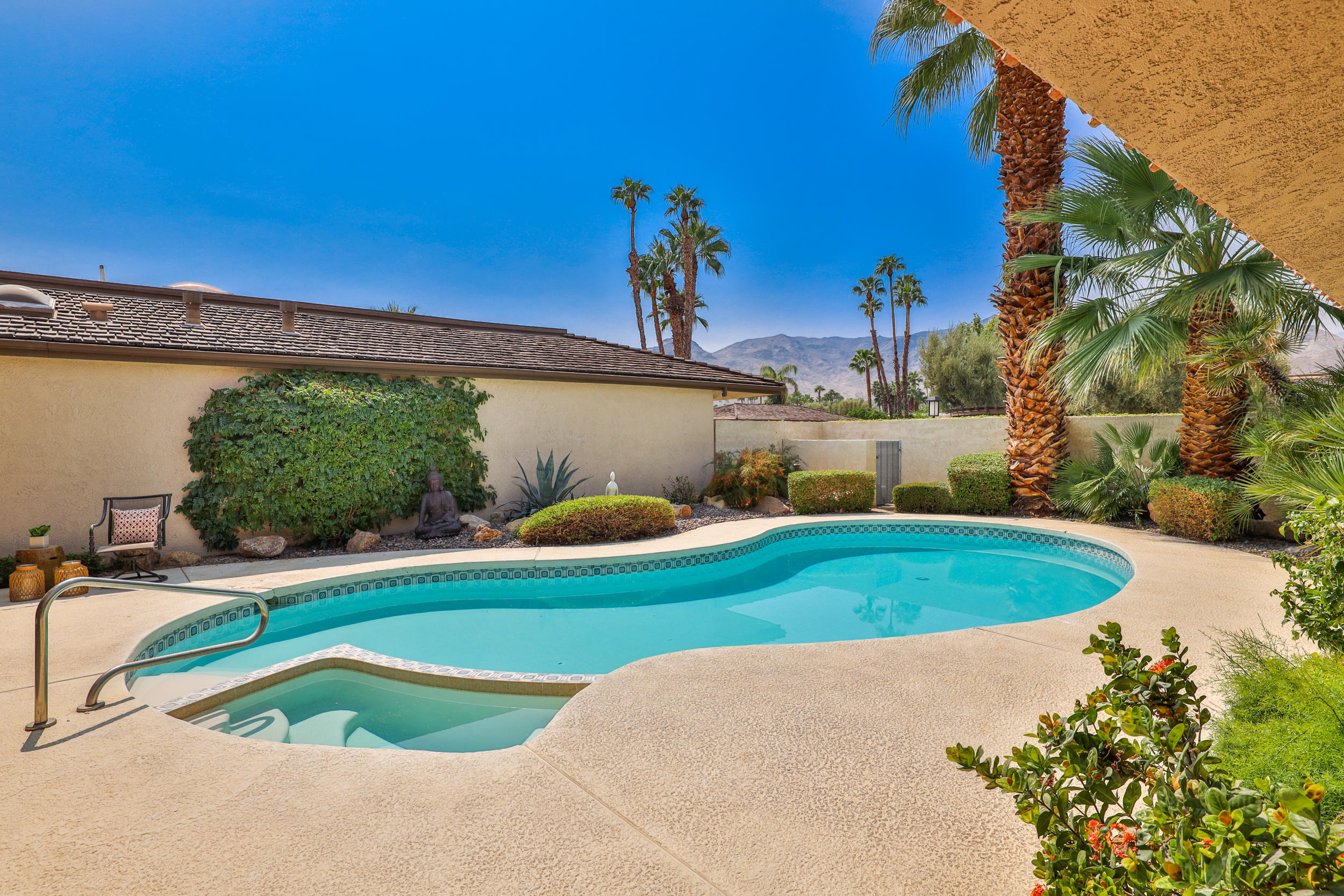 Image Number 1 for 142 Yale Drive in Rancho Mirage