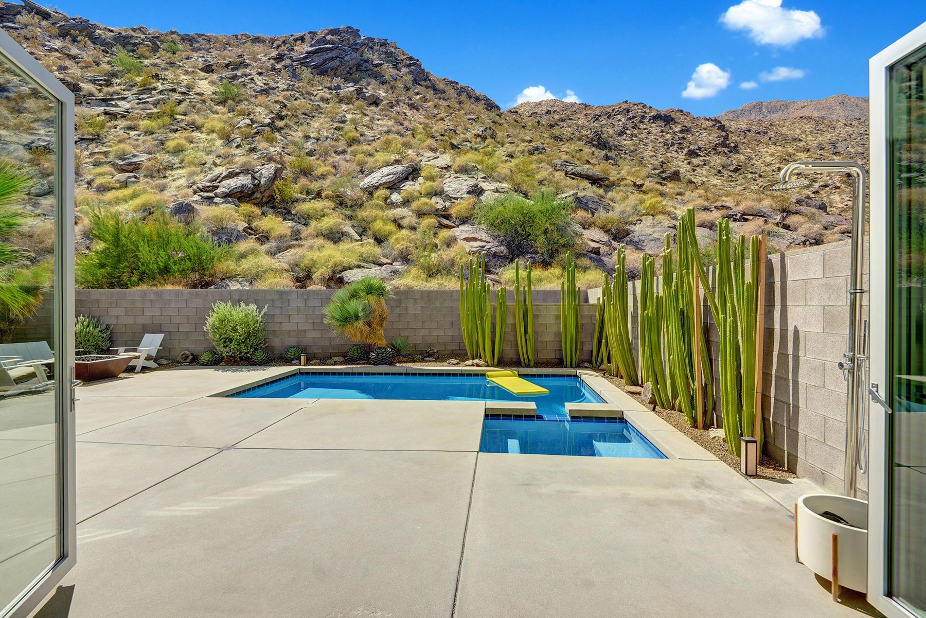 Image Number 1 for 1129 Iris Lane in Palm Springs