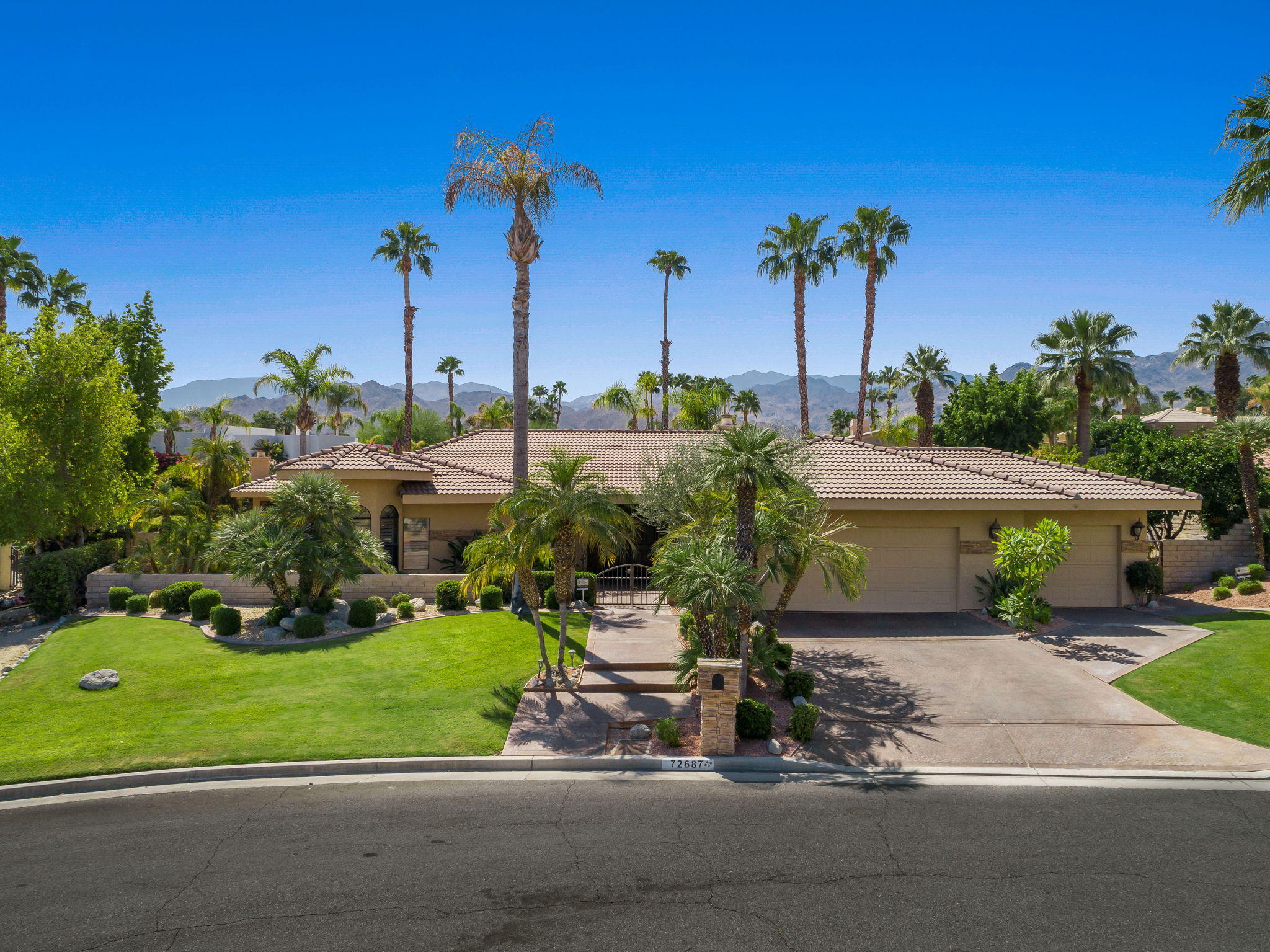 Image Number 1 for 72687 Theodora Lane in Palm Desert
