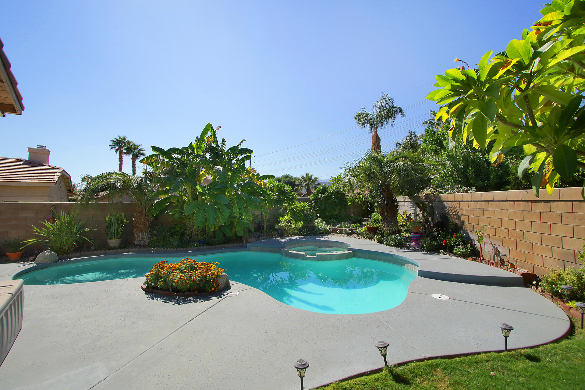 Image Number 1 for 79115 Diane Drive in La Quinta