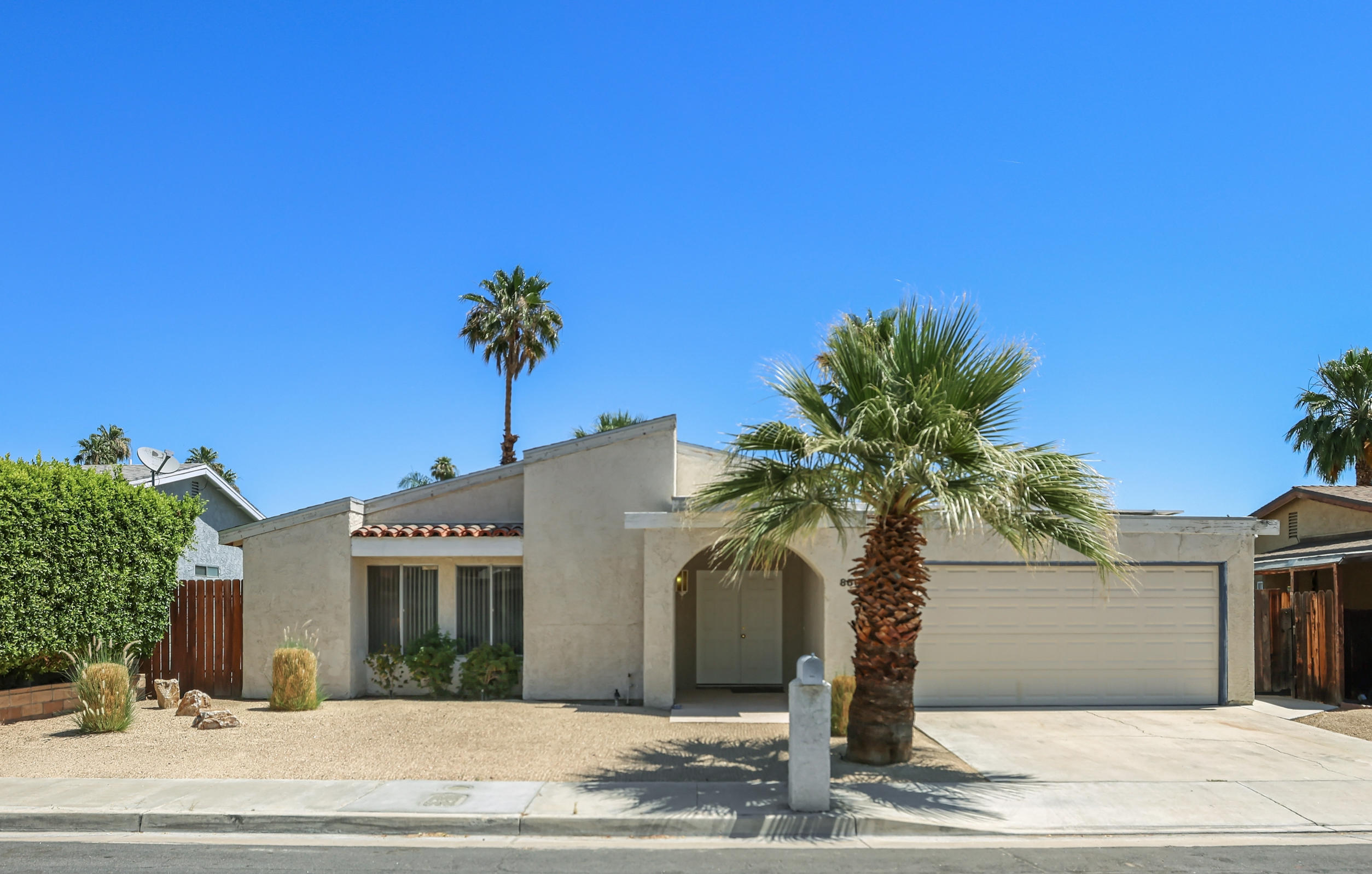 Image Number 1 for 830 Arroyo Vista Drive in Palm Springs