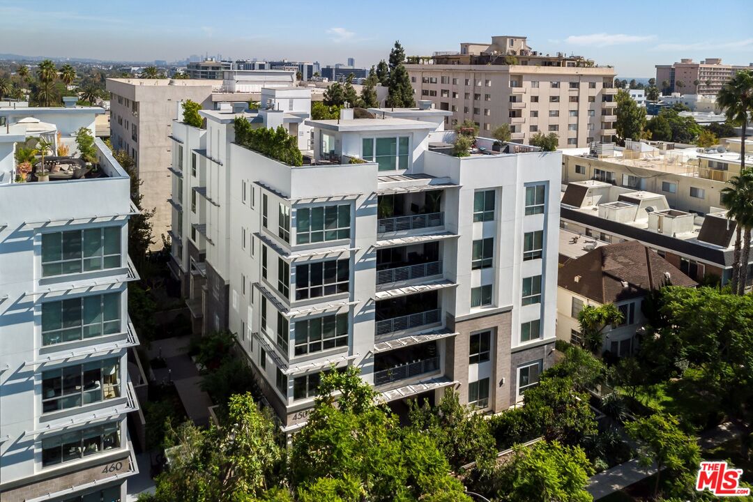 Photo of 460 N PALM DR #306, BEVERLY HILLS, CA 90210
