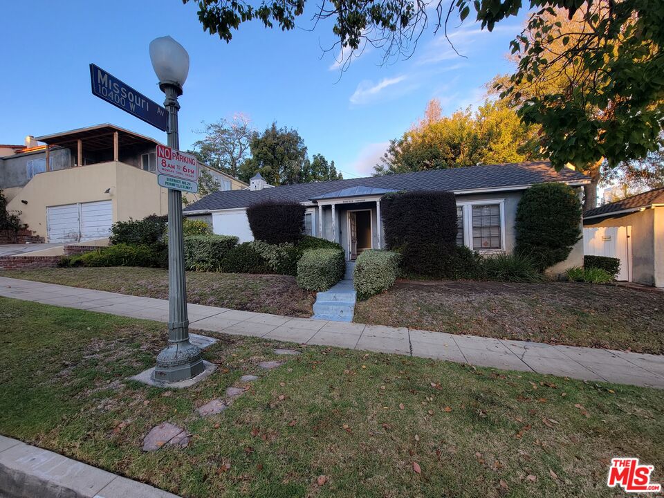 listing main picture