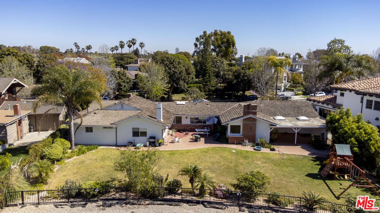Photo of 645 ALMA REAL DR, PACIFIC PALISADES, CA 90272
