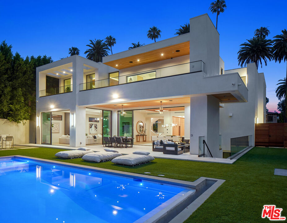 Photo of 513 N BEDFORD DR, BEVERLY HILLS, CA 90210
