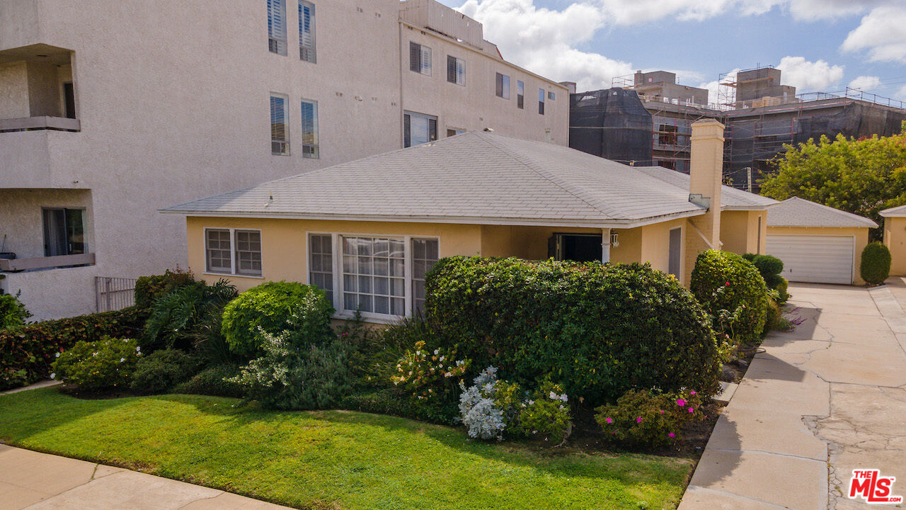 Photo of 1649 Selby Ave, Los Angeles, CA 90024