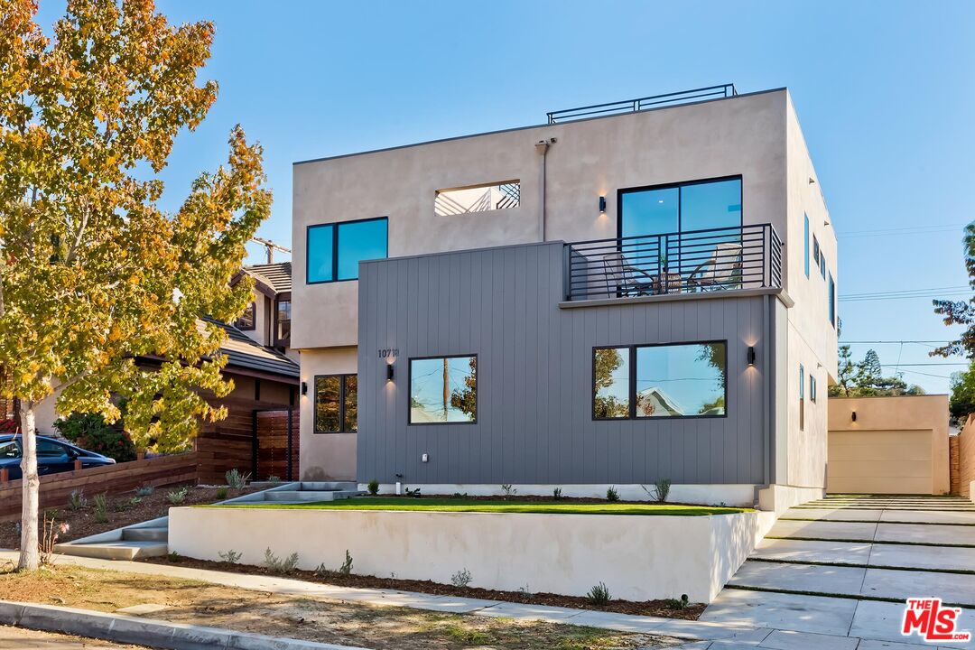 Photo of 10718 Flaxton St, Culver City, CA 90230