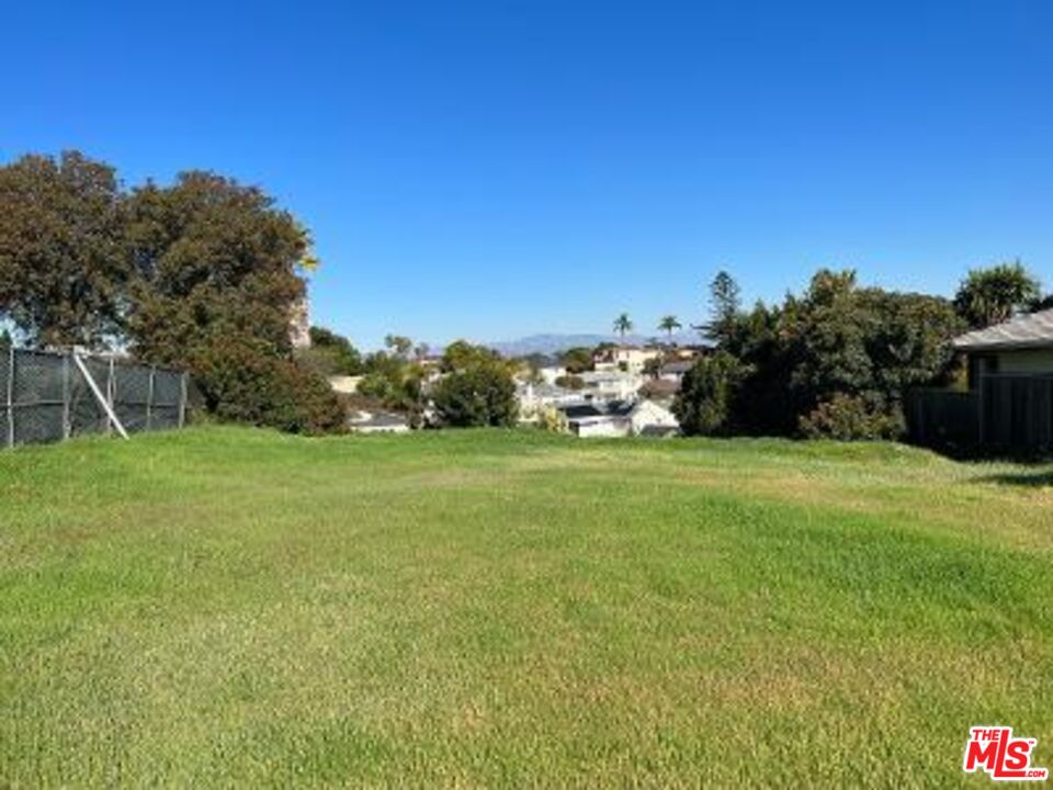 Photo of 3771 Olympiad Dr, View Park, CA 90043