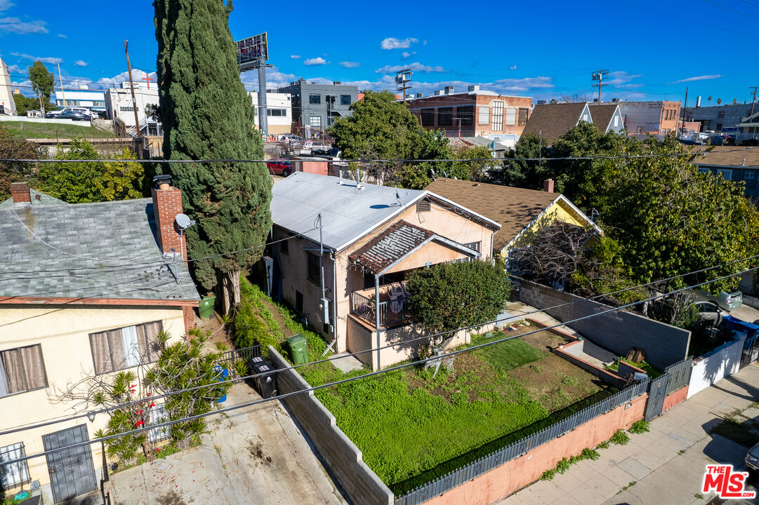 Photo of 2311 W 2nd St, Los Angeles, CA 90057