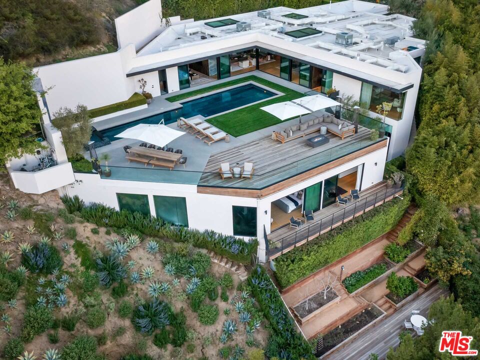 Photo of 1877 Rising Glen RD, LOS ANGELES, CA 90069