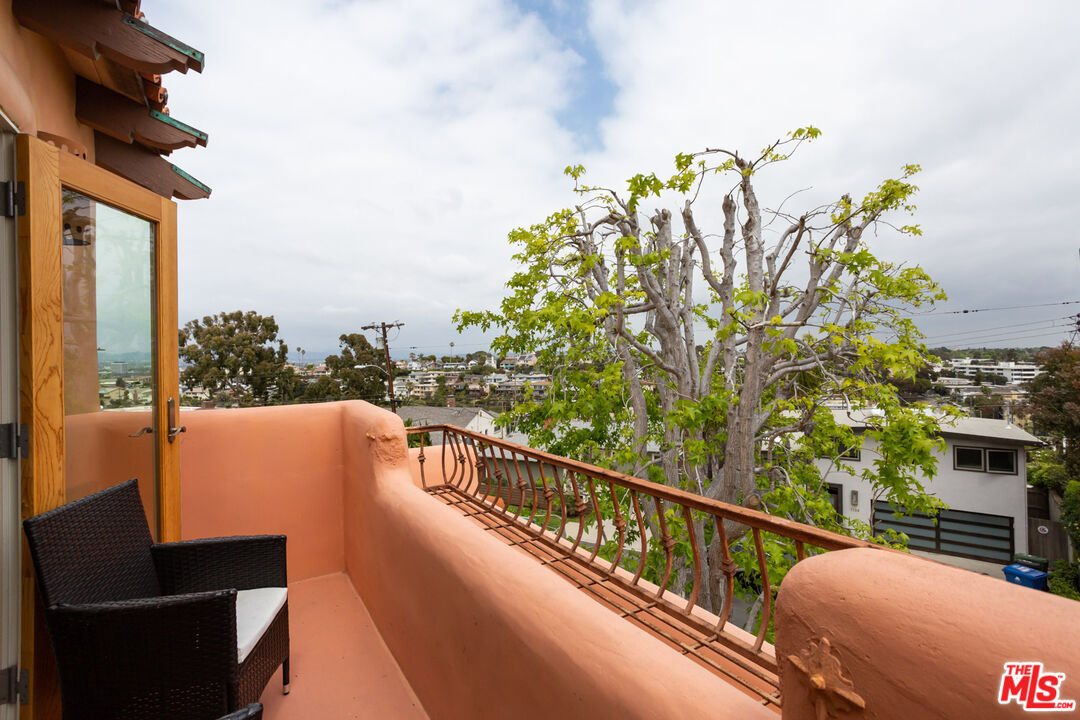 7137 Trask Ave Playa Del Rey CA 90293 Pardee Properties