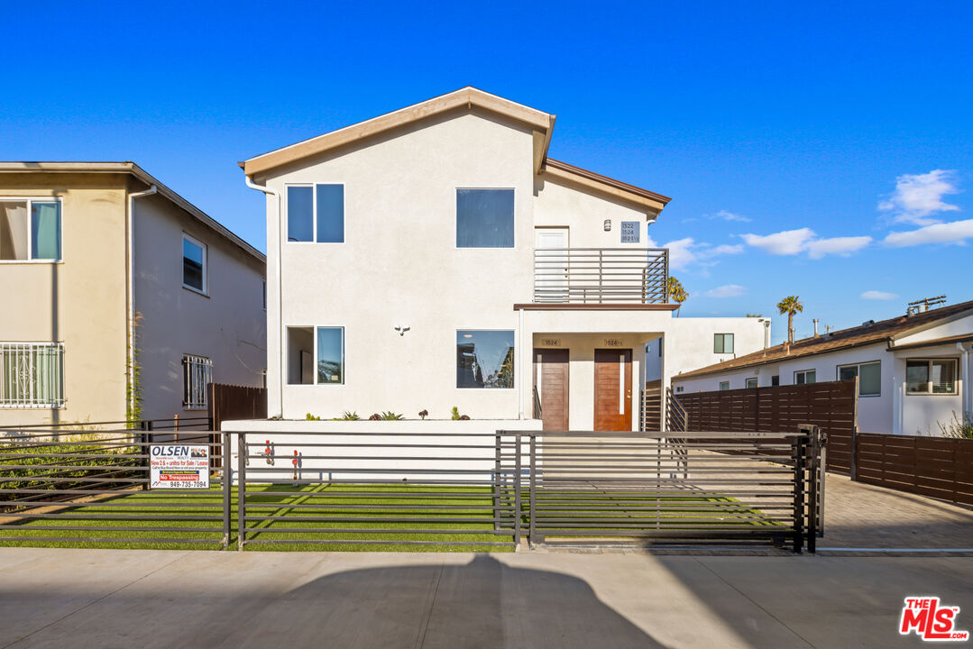 1522 S Cochran Ave, Los Angeles, CA 90019
