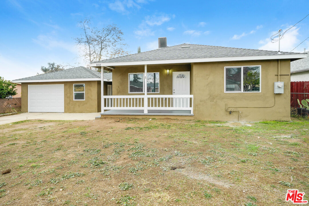 Photo of 833 Michigan Ave, Beaumont, CA 92223