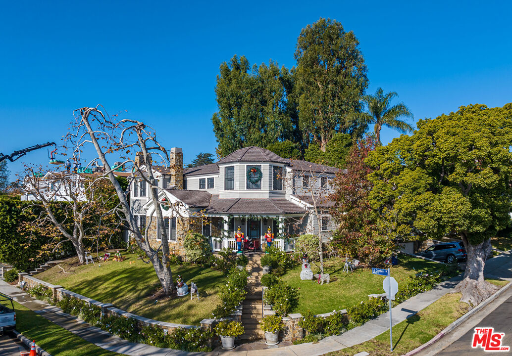 Pacific Palisades Real Estate Pacific Palisades, CA Homes for Sale