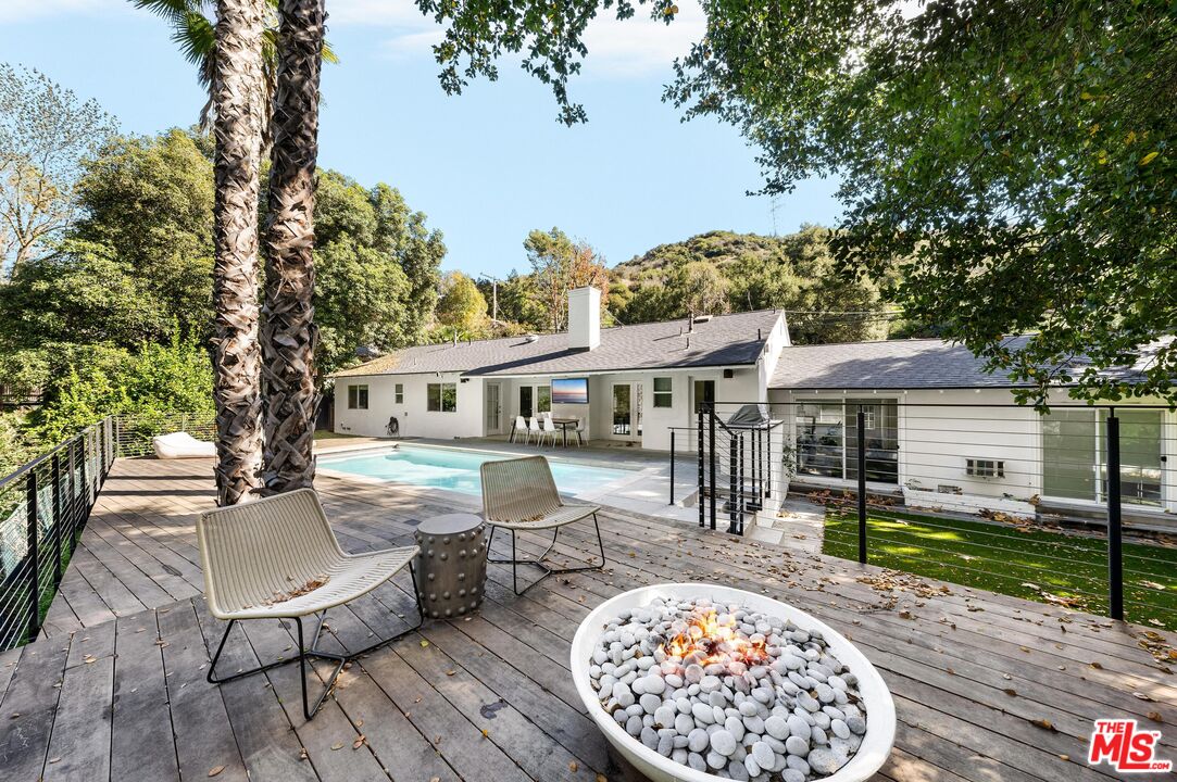 Photo of 3443 Mandeville Canyon Rd, Los Angeles, CA 90049