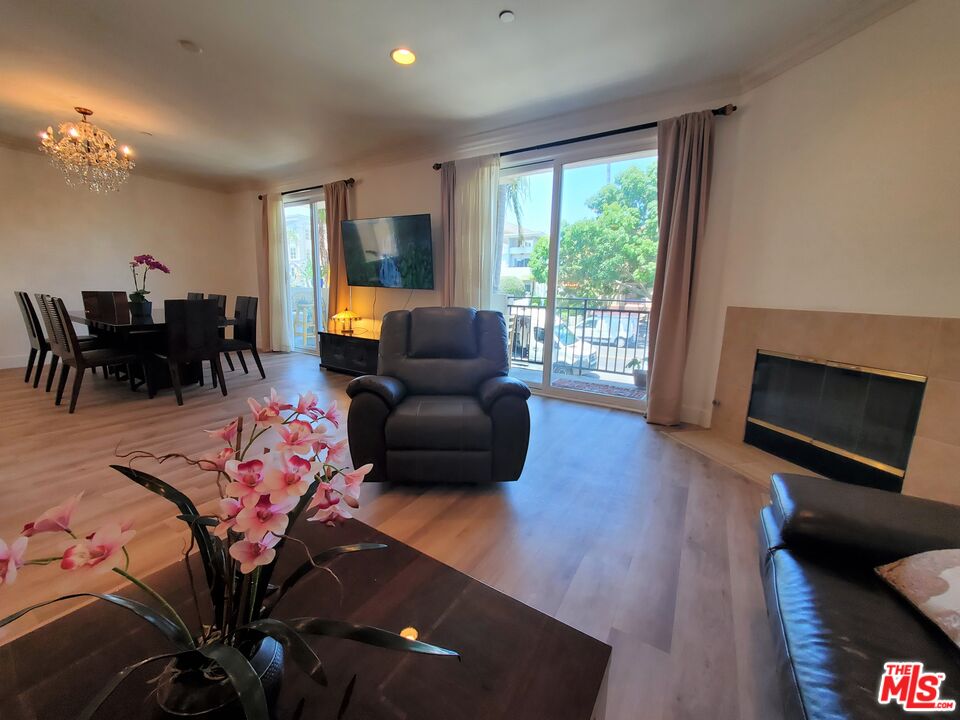 Photo of 1450 S Beverly Dr #105, Los Angeles, CA 90035
