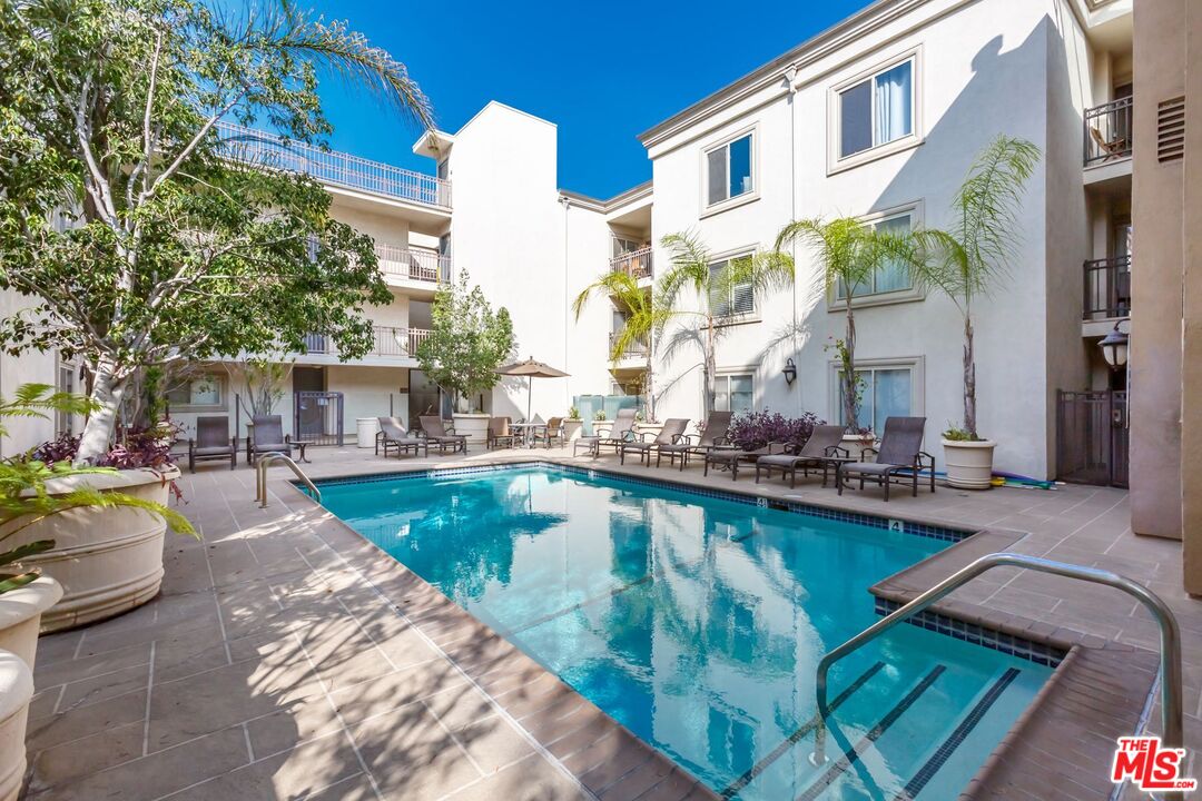 Photo of 141 S Clark Dr #312, West Hollywood, CA 90048