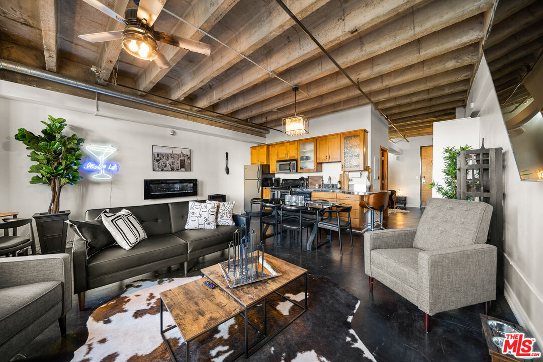 Photo of 312 W 5th St #1022, Los Angeles, CA 90013
