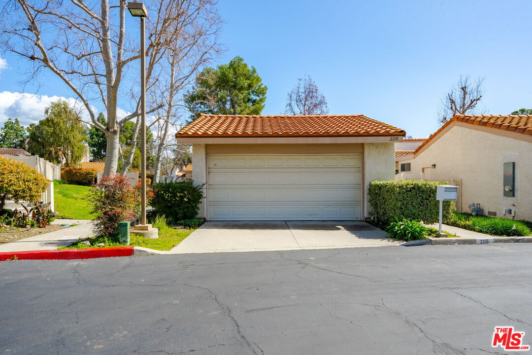 Photo of 2218 Birchdale Dr, Thousand Oaks, CA 91362