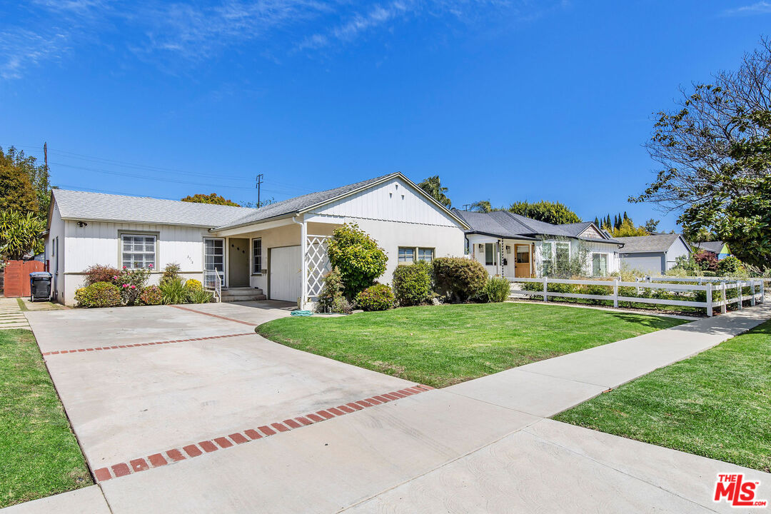 Photo of 3712 Tilden Ave, Los Angeles, CA 90034