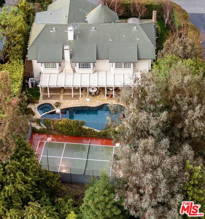 Photo of 2807 Deep Canyon Dr, Beverly Hills, CA 90210