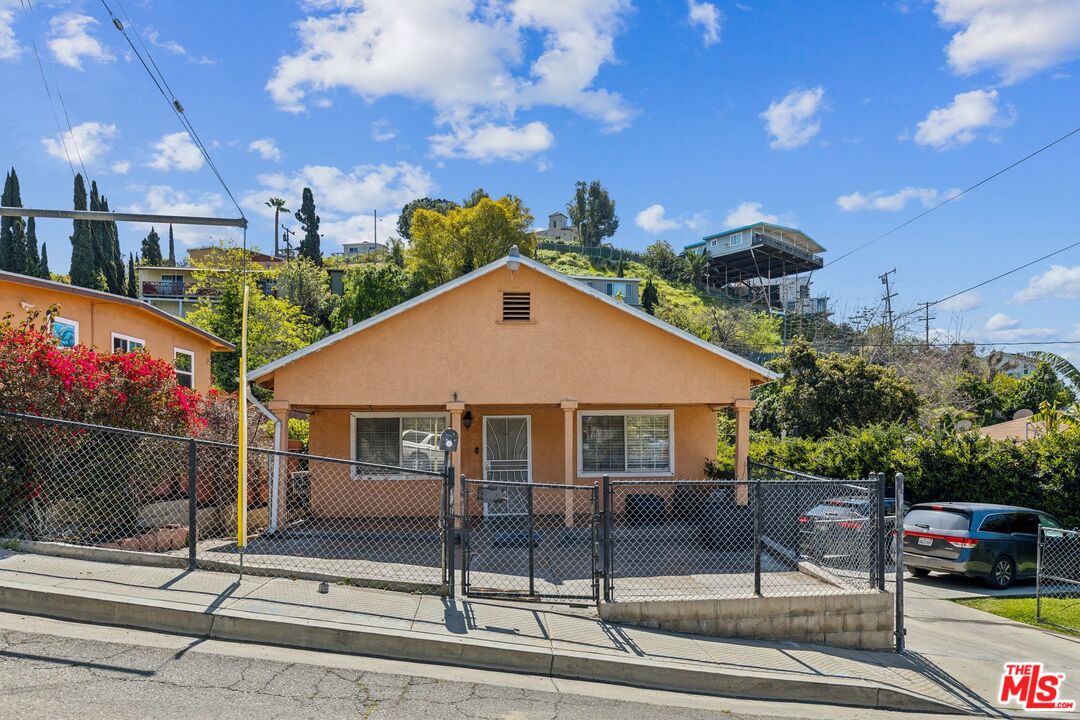 Photo of 3256 Story St, Los Angeles, CA 90063