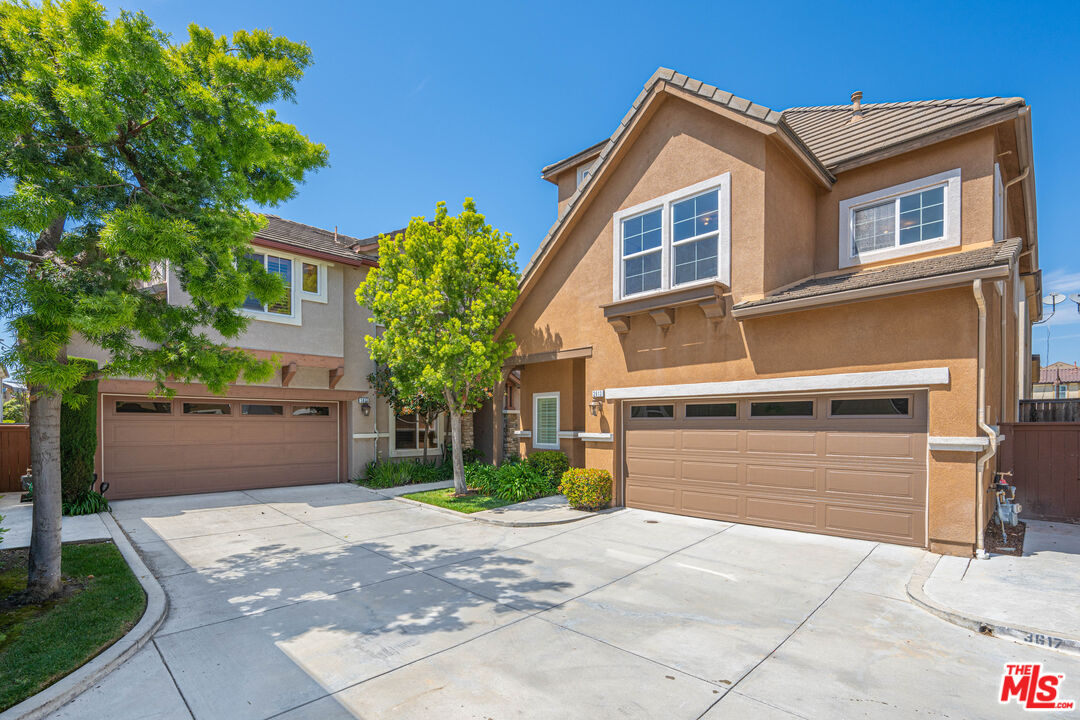 Photo of 3613 W Luther Ln, Inglewood, CA 90305