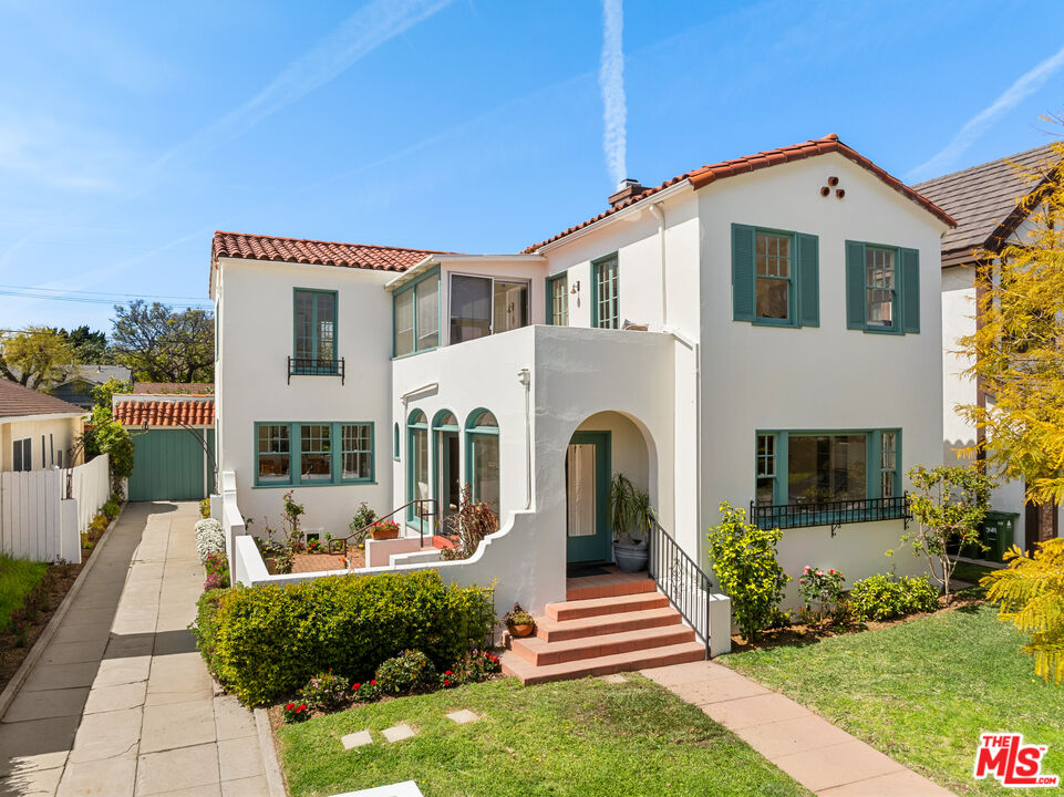 Photo of 335 Beirut Ave, Pacific Palisades, CA 90272