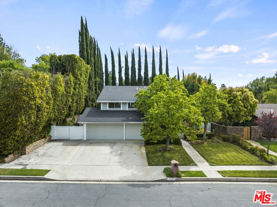 Photo of 7718 Maestro Ave, West Hills, CA 91304