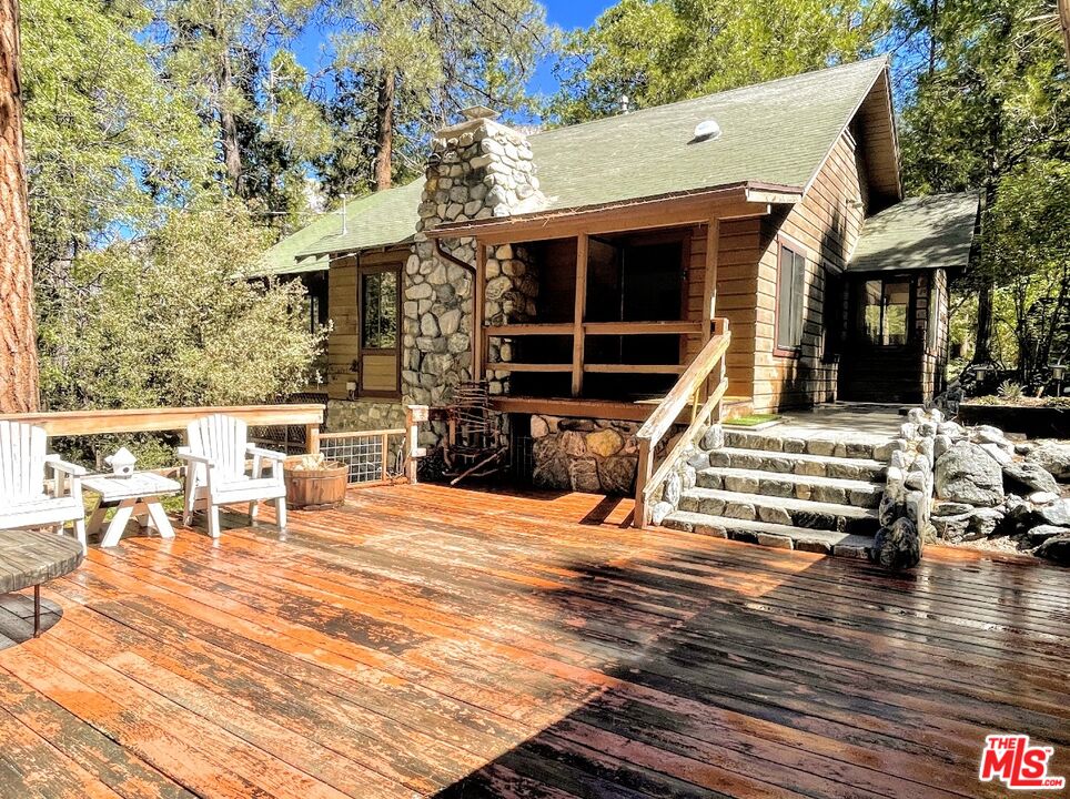 Photo of 9273 Wood Rd, Forest Falls, CA 92339