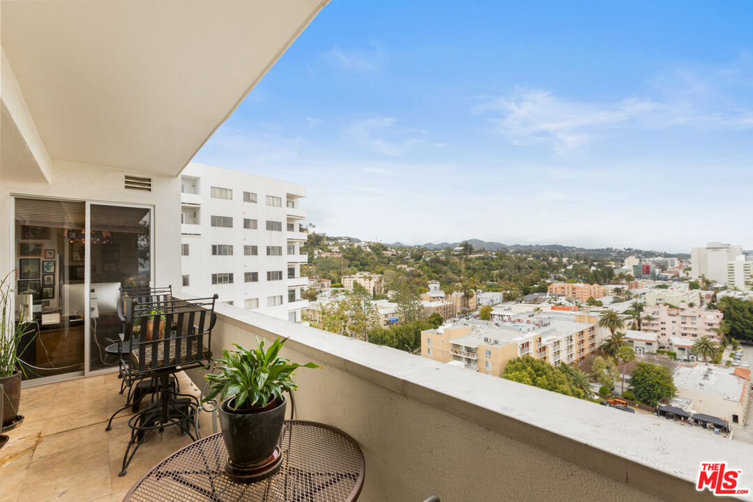 Photo of 7250 Franklin Ave #1115, Los Angeles, CA 90046