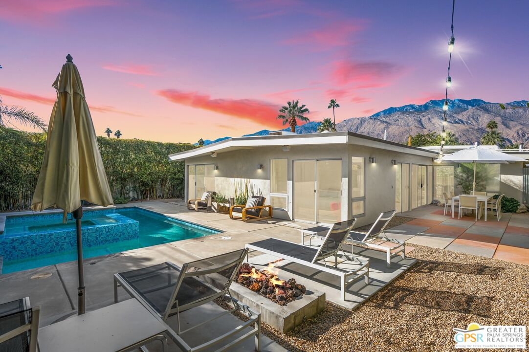 Photo of 550 N Calle Marcus, Palm Springs, CA 92262