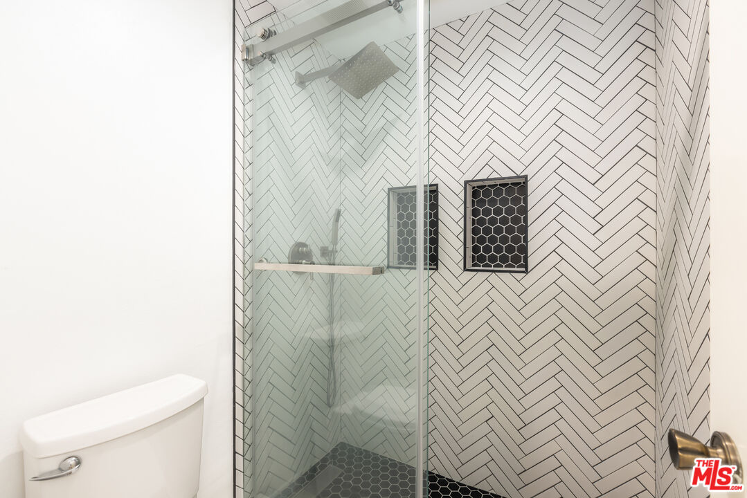 3992-east-blvd#203,los-angeles,ca,90066