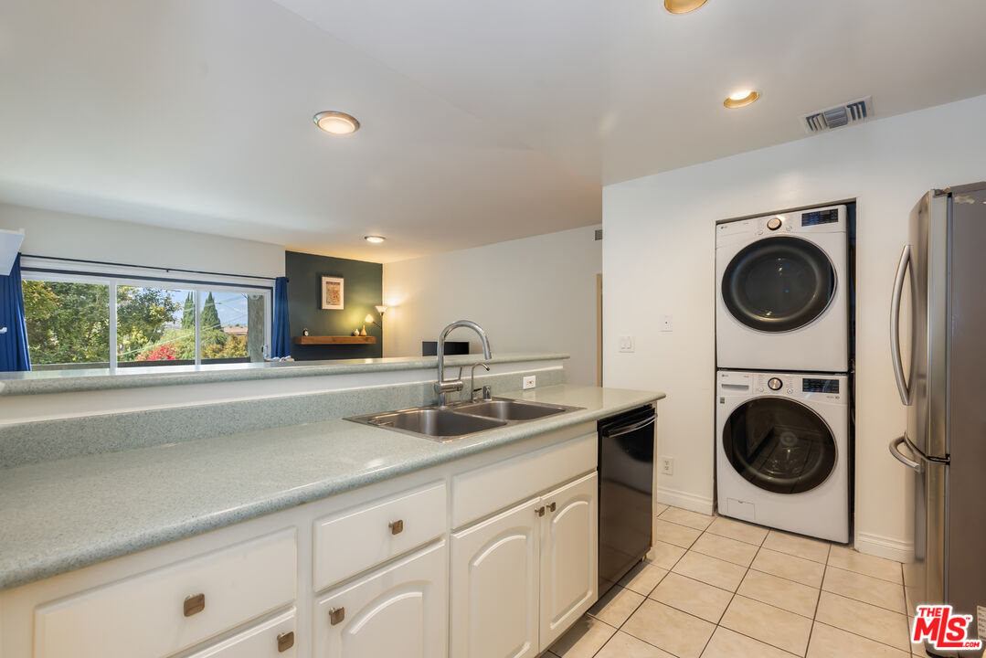3992-east-blvd#203,los-angeles,ca,90066