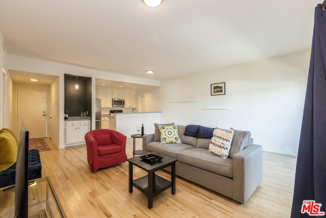 3992-east-blvd#203,los-angeles,ca,90066